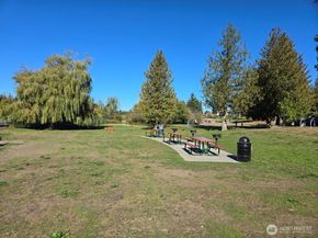 23001 Lakeview Drive 103, Mountlake Terrace WA 98043