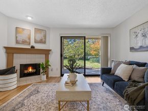 23001 Lakeview Drive 103, Mountlake Terrace WA 98043