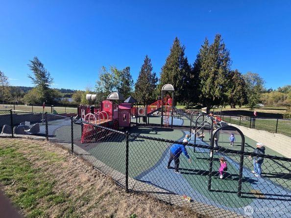 23001 Lakeview Drive 103, Mountlake Terrace WA 98043