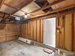 23001 Lakeview Drive 103, Mountlake Terrace WA 98043