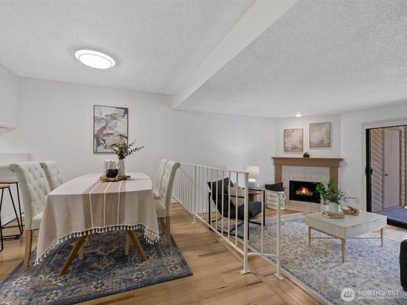 23001 Lakeview Drive 103, Mountlake Terrace WA 98043