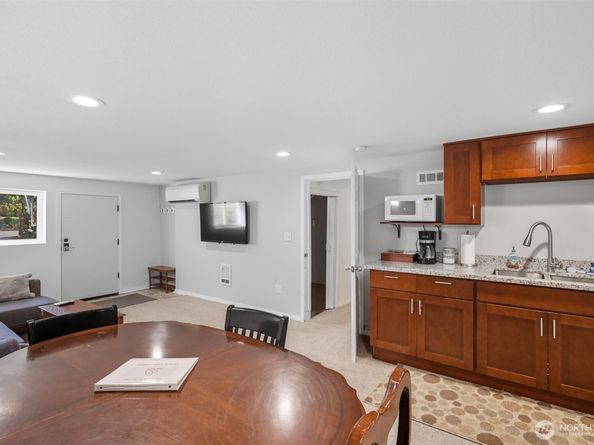 5009 51st Avenue S, Seattle WA 98118