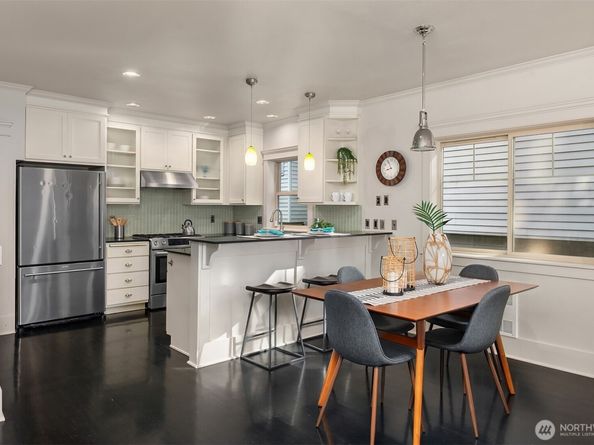 527 11th Avenue E A, Seattle WA 98102