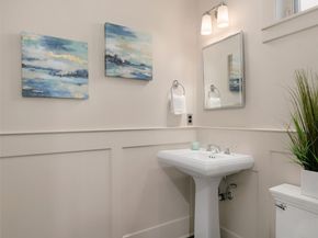 527 11th Avenue E A, Seattle WA 98102