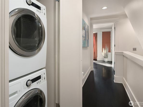 527 11th Avenue E A, Seattle WA 98102
