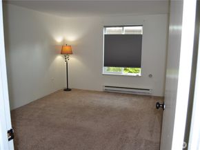 10501 8th Avenue NE 115, Seattle WA 98125