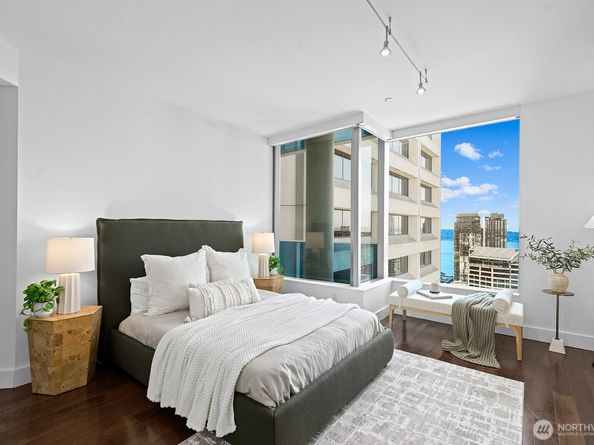 737 Olive Way 3509, Seattle WA 98101