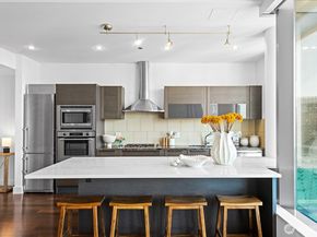 737 Olive Way 3509, Seattle WA 98101