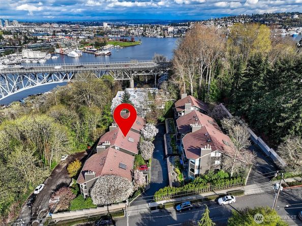 2626 4th Avenue N 206, Seattle WA 98109