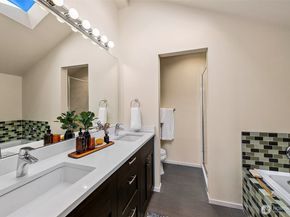 2626 4th Avenue N 206, Seattle WA 98109