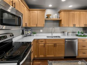 2626 4th Avenue N 206, Seattle WA 98109