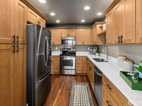 2626 4th Avenue N 206, Seattle WA 98109