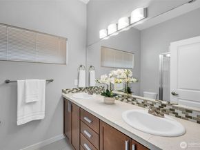 2131 NW Moraine Place, Issaquah WA 98027