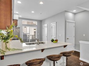 2131 NW Moraine Place, Issaquah WA 98027