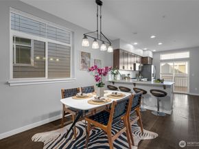 2131 NW Moraine Place, Issaquah WA 98027