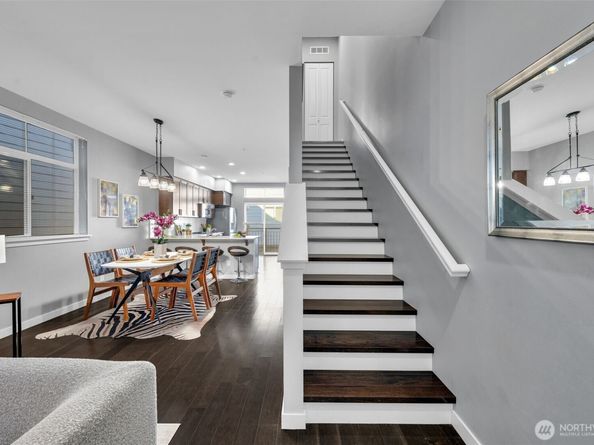 2131 NW Moraine Place, Issaquah WA 98027