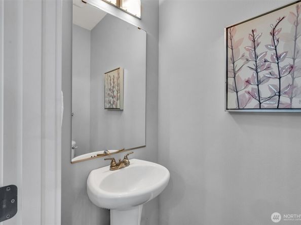 2131 NW Moraine Place, Issaquah WA 98027