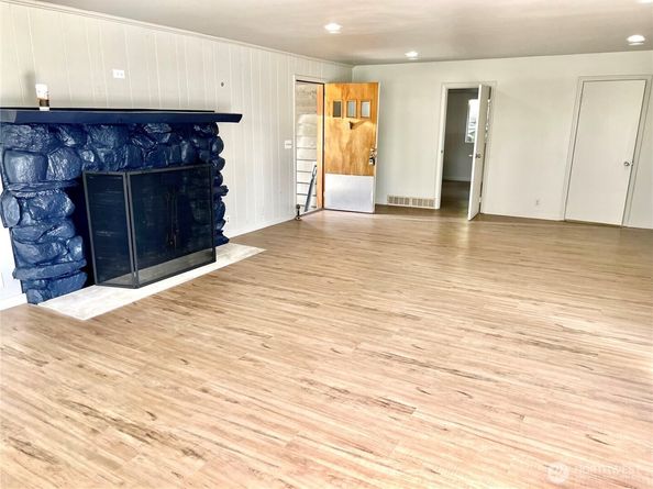 3503 S 272nd Street B, Kent WA 98032