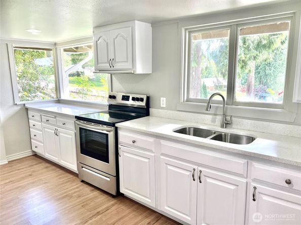 3503 S 272nd Street B, Kent WA 98032