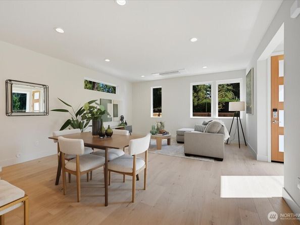 13047 39th Avenue NE A, Seattle WA 98125