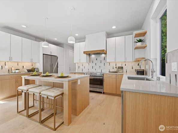 13047 39th Avenue NE A, Seattle WA 98125
