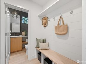 13047 39th Avenue NE A, Seattle WA 98125