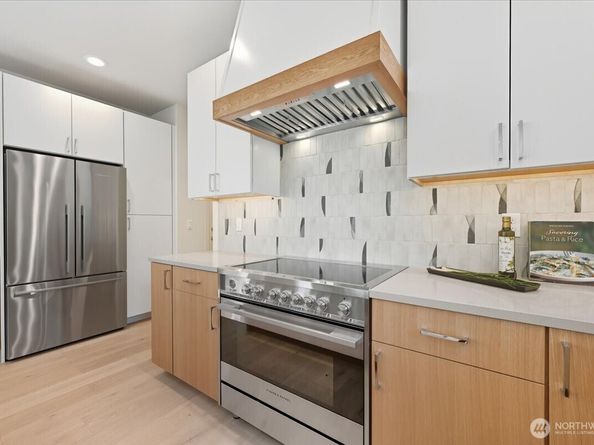 13047 39th Avenue NE A, Seattle WA 98125