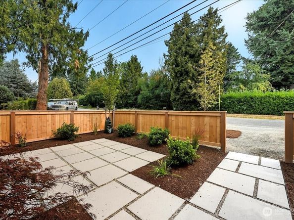 13047 39th Avenue NE A, Seattle WA 98125