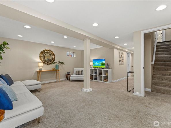 6001 38th Avenue SW, Seattle WA 98126