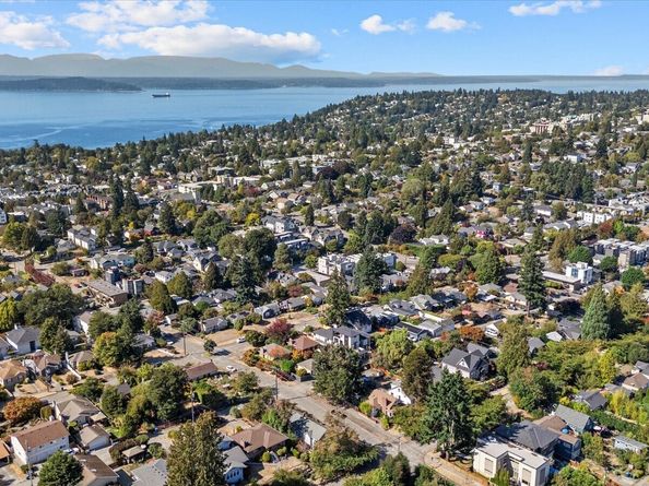 6001 38th Avenue SW, Seattle WA 98126