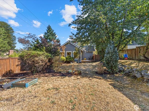 6001 38th Avenue SW, Seattle WA 98126