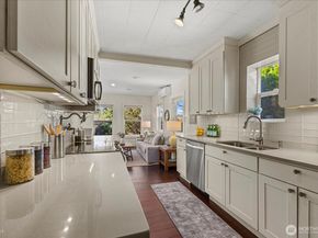 6001 38th Avenue SW, Seattle WA 98126