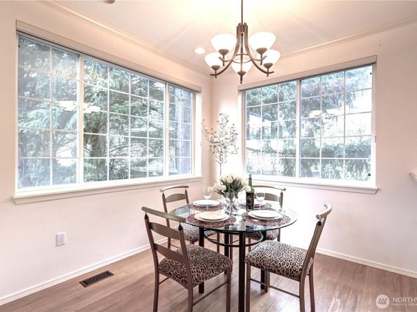 18654 NE 56th Court 18654, Redmond WA 98052