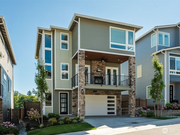 7523 S 130th Place, Seattle WA 98178