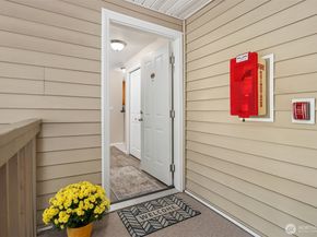 11527 Highway 99 B303, Everett WA 98204