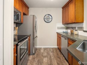 11527 Highway 99 B303, Everett WA 98204