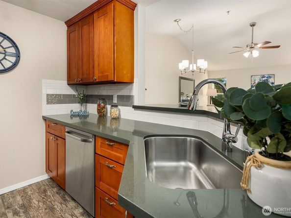 11527 Highway 99 B303, Everett WA 98204