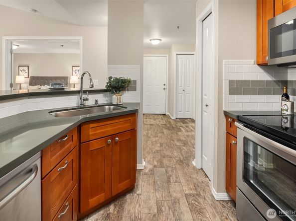 11527 Highway 99 B303, Everett WA 98204