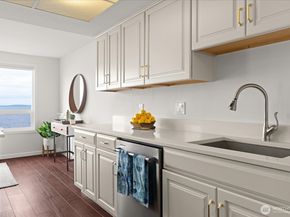 2200 Alki Avenue SW 203, Seattle WA 98116