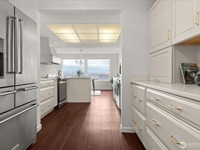 2200 Alki Avenue SW 203, Seattle WA 98116