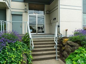 2200 Alki Avenue SW 203, Seattle WA 98116