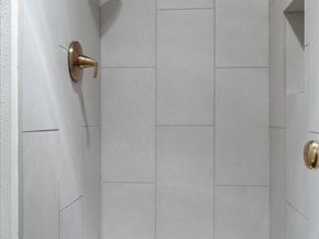 2200 Alki Avenue SW 203, Seattle WA 98116