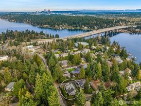 9942 SE 39th Street, Mercer Island WA 98040