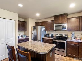 2315 SE Kelby Circle, Port Orchard WA 98366