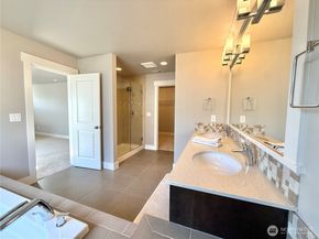 610 Field Place NE, Renton WA 98059