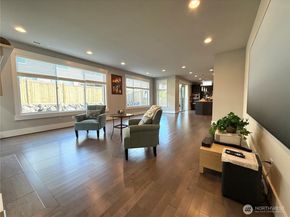 610 Field Place NE, Renton WA 98059