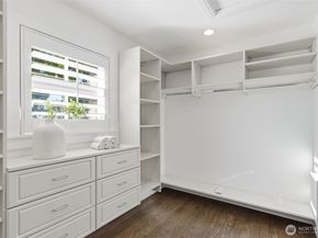 1204 6th Street W, Kirkland WA 98033