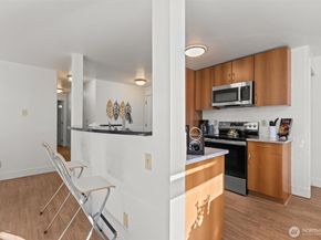 22910 90th Avenue W D201, Edmonds WA 98026