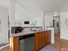 22910 90th Avenue W D201, Edmonds WA 98026