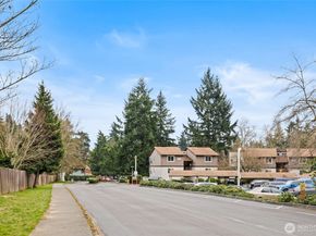 12905 126th Court NE L105, Kirkland WA 98034